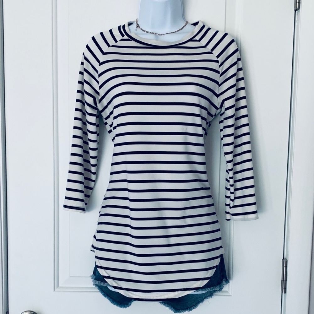 Navy & white striped 3/4-sleeve top Size S